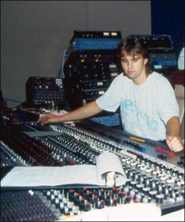 Simon Hanhart: Mixing "Real To Reel" - Autumn 1984 - Photo by Simon Hanhart